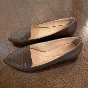 Free with bundle❣️ Luca Ferri flats size 8 - scuff on toe